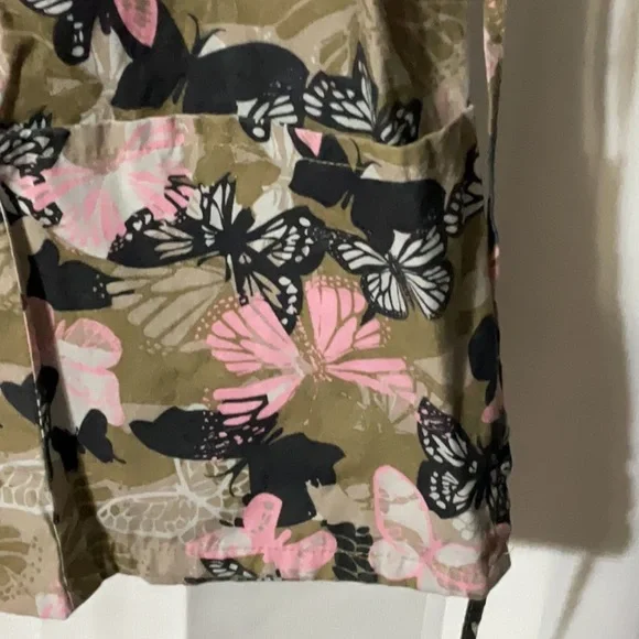 Women - Picture 3 of 7